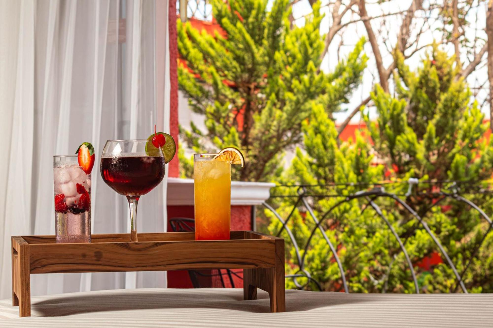 Fiesta Americana Hacienda Ixtapan De La Sal Eksteriør bilde Cocktails at the hotel