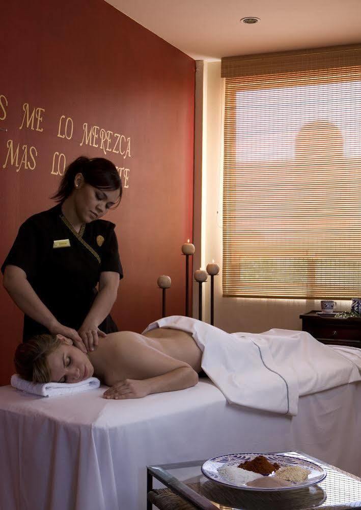 Fiesta Americana Hacienda Ixtapan De La Sal Eksteriør bilde Massage
